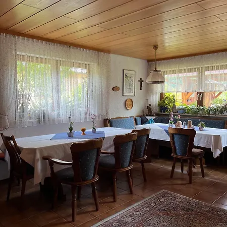 Gaestehaus Schoch-baechle *