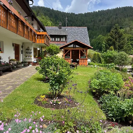 Gaestehaus Schoch-baechle Pensión Bad Rippoldsau-Schapbach